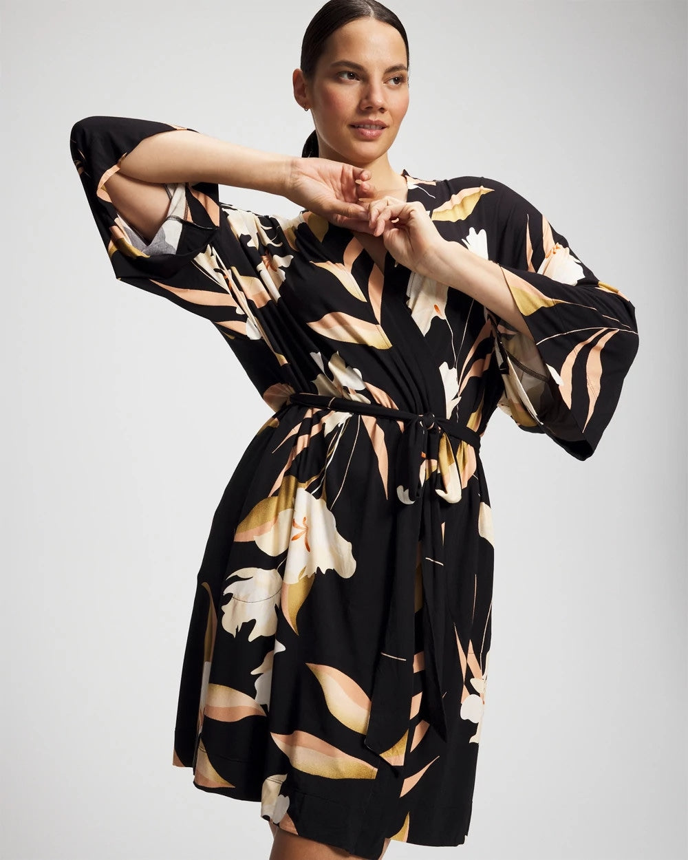 Short Robe - MYSTIC BLOOMS BLACK MID | Soma Women