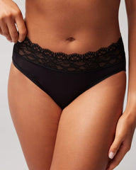 High-Leg Panty with Enchanting Lace - BLACK | Soma Women