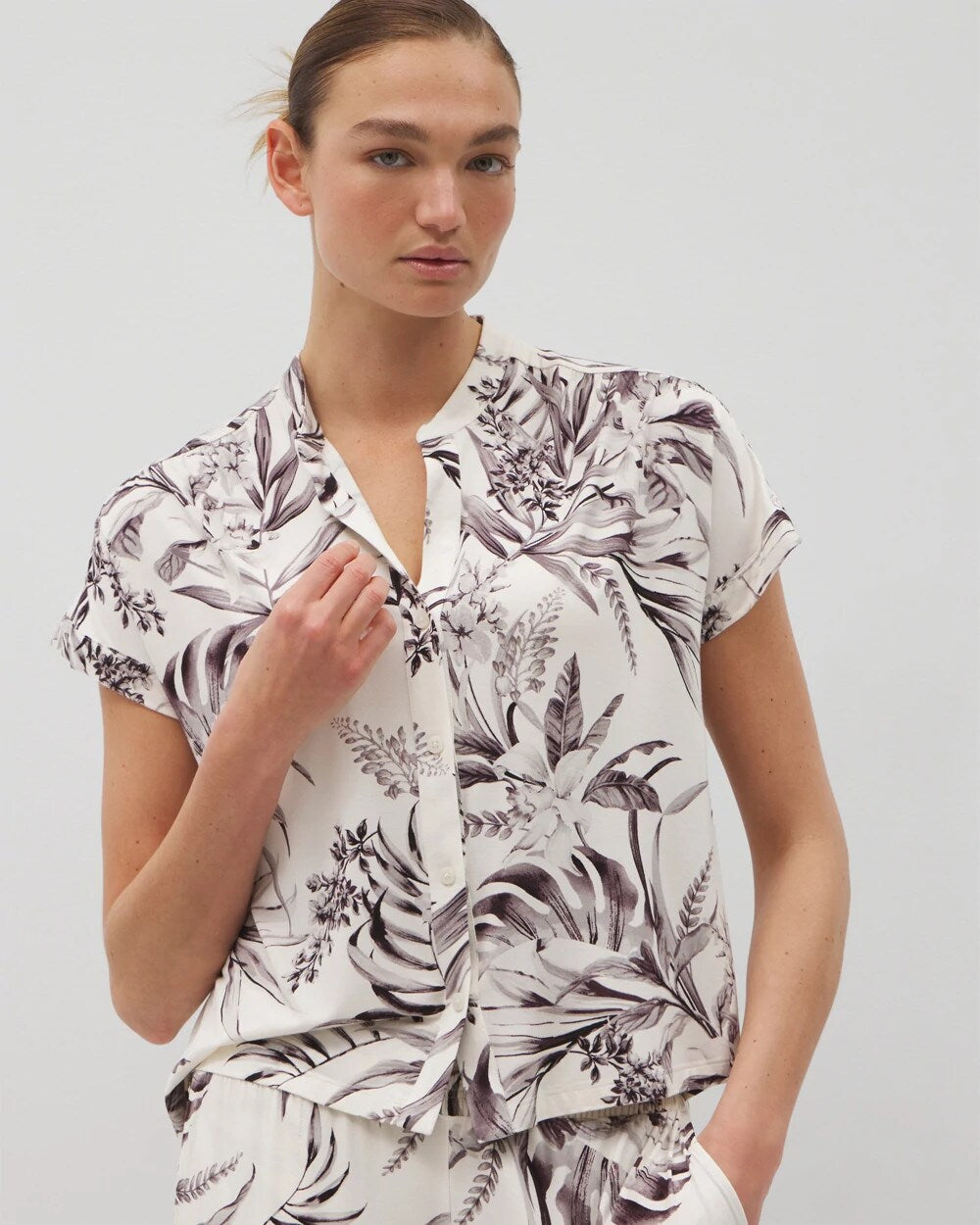 Short-Sleeve Button-Front Pajama Top - PALM PERFECT CHAMPAGNE | Soma Women