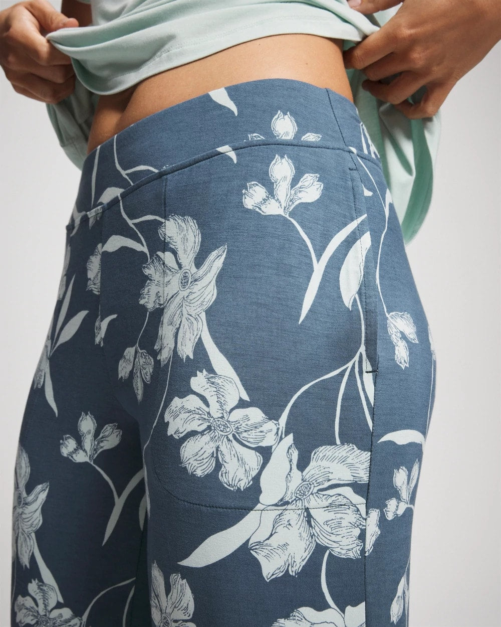 Short Sleeve + Pant Pajama Set - REFLECTION BLOOMS TAP | Soma Women