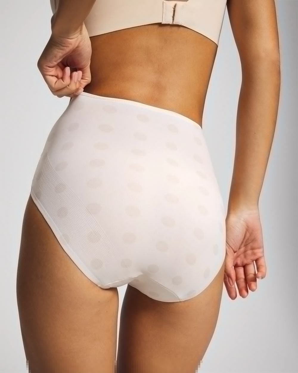 Tummy High-Waist Brief Panty with Lace - DRAMA DOTS CHAMPAGNE | Soma Women