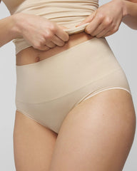 Seamless Ultralight Smoothing Brief - FRAPPE | Soma Women