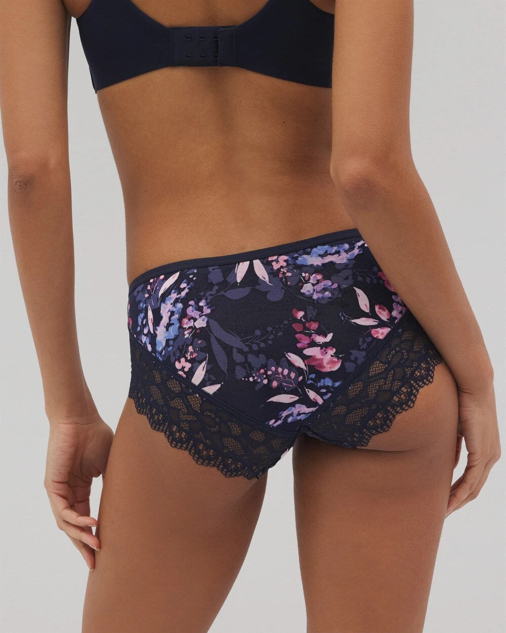 Hipster Panty with Enchanting Lace - BLOOM BRIGHTLY MINI NAVY | Soma Women