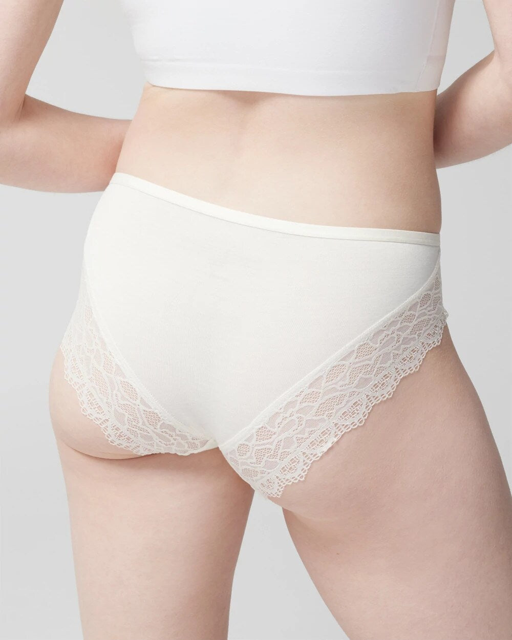 Hipster Panty with Enchanting Lace - IVORY | Soma Women