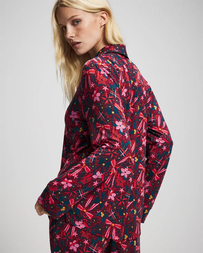Cool Nights Long Sleeve Notch Collar with Piped Placket Pajama Top - HOLLY JOLLY RED VELVET | Soma Women