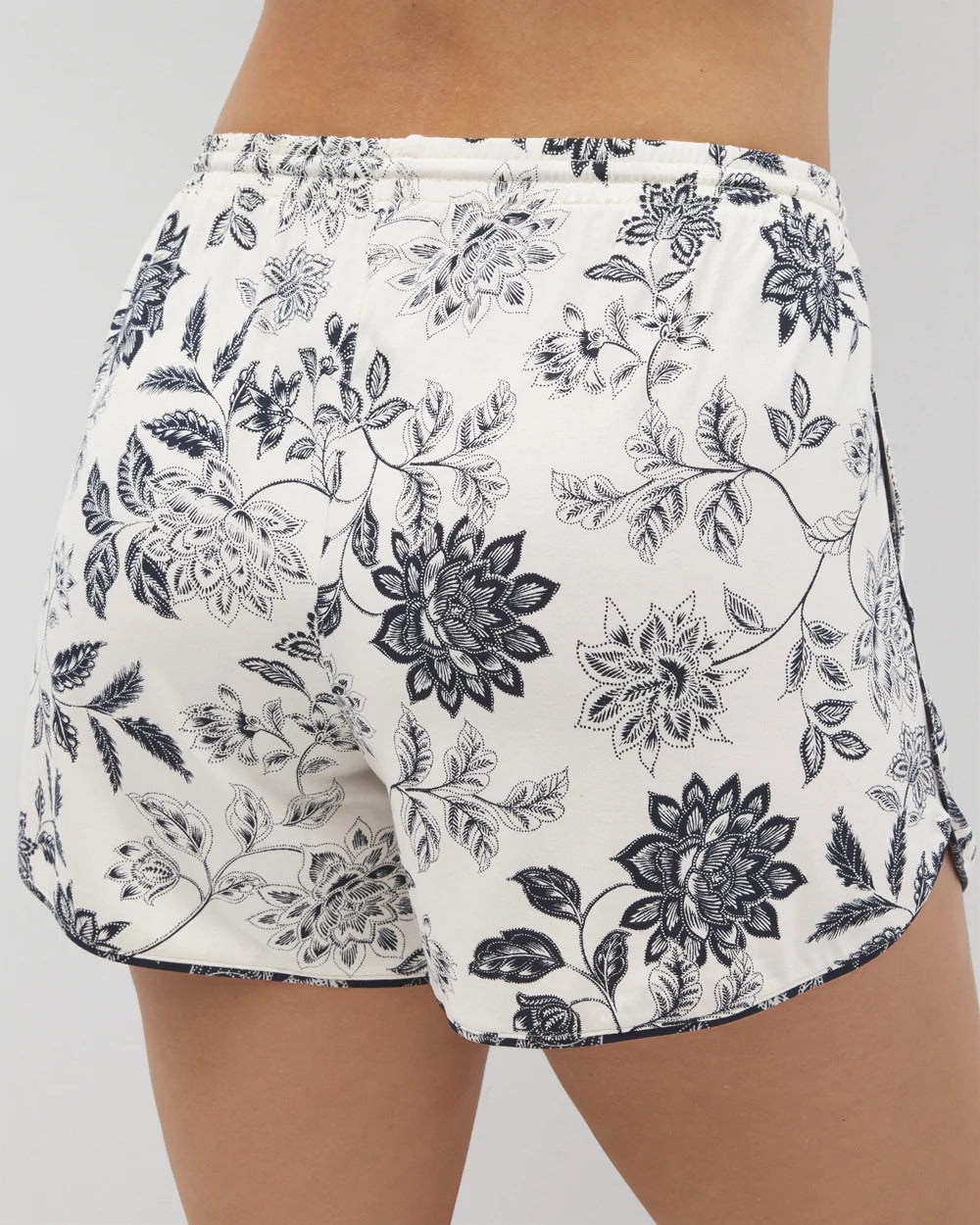 Printed Pajama Shorts - MEANDERING GARDEN CHAMP | Soma Women