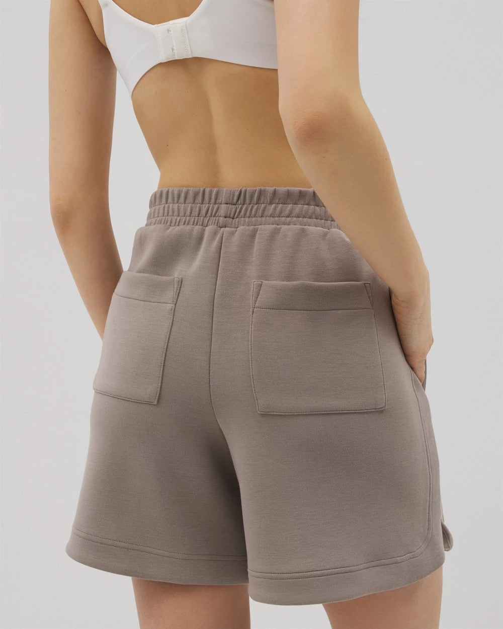 6 Inch Short - SMOKED TRUFFLE | Soma Women