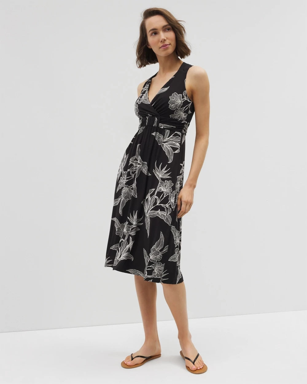Cross Back Strap Bra Dress - PLUMERIA BLOOMS GRAND BLK | Soma Women