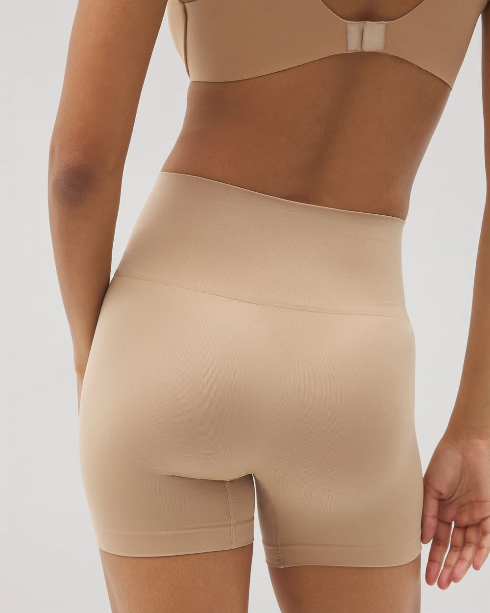 Mid-Level Shaping Seamless Shorts - WARM AMBER | Soma Women